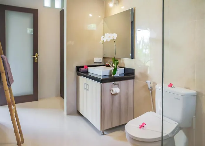 Villa 66, 5 Min Walk To Double 6 *