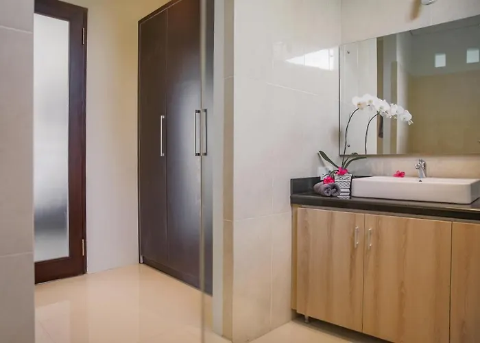 66, 5 Min Walk To Double 6 * Seminyak